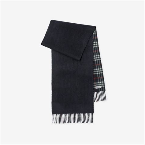 Reversible Check Cashmere Scarf in Navy 